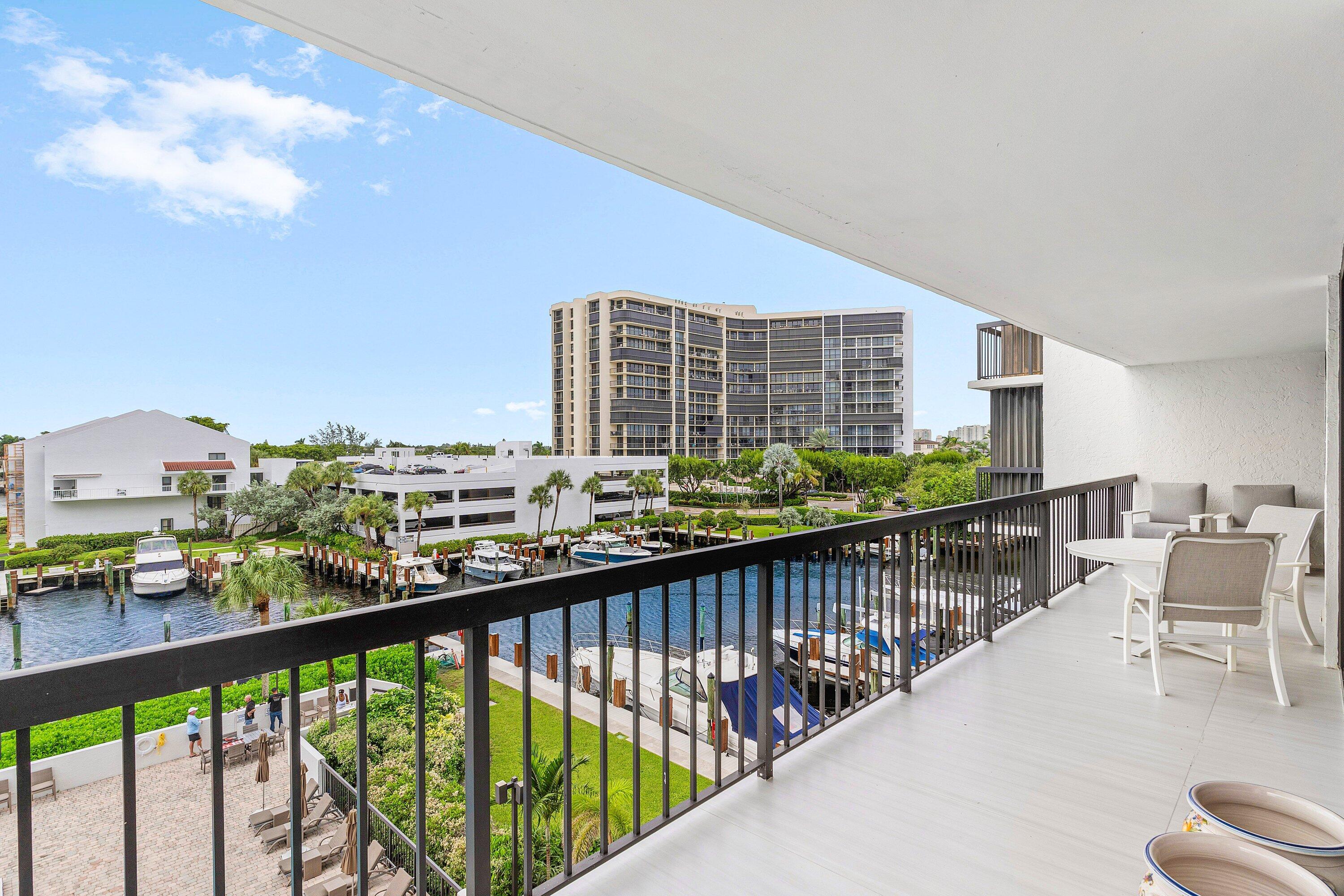 4748 South Ocean Boulevard, Unit 406 Highland Beach, FL 33487 - Photo 19 of 31 021-4748SouthOceanBoulevard-406-Highland