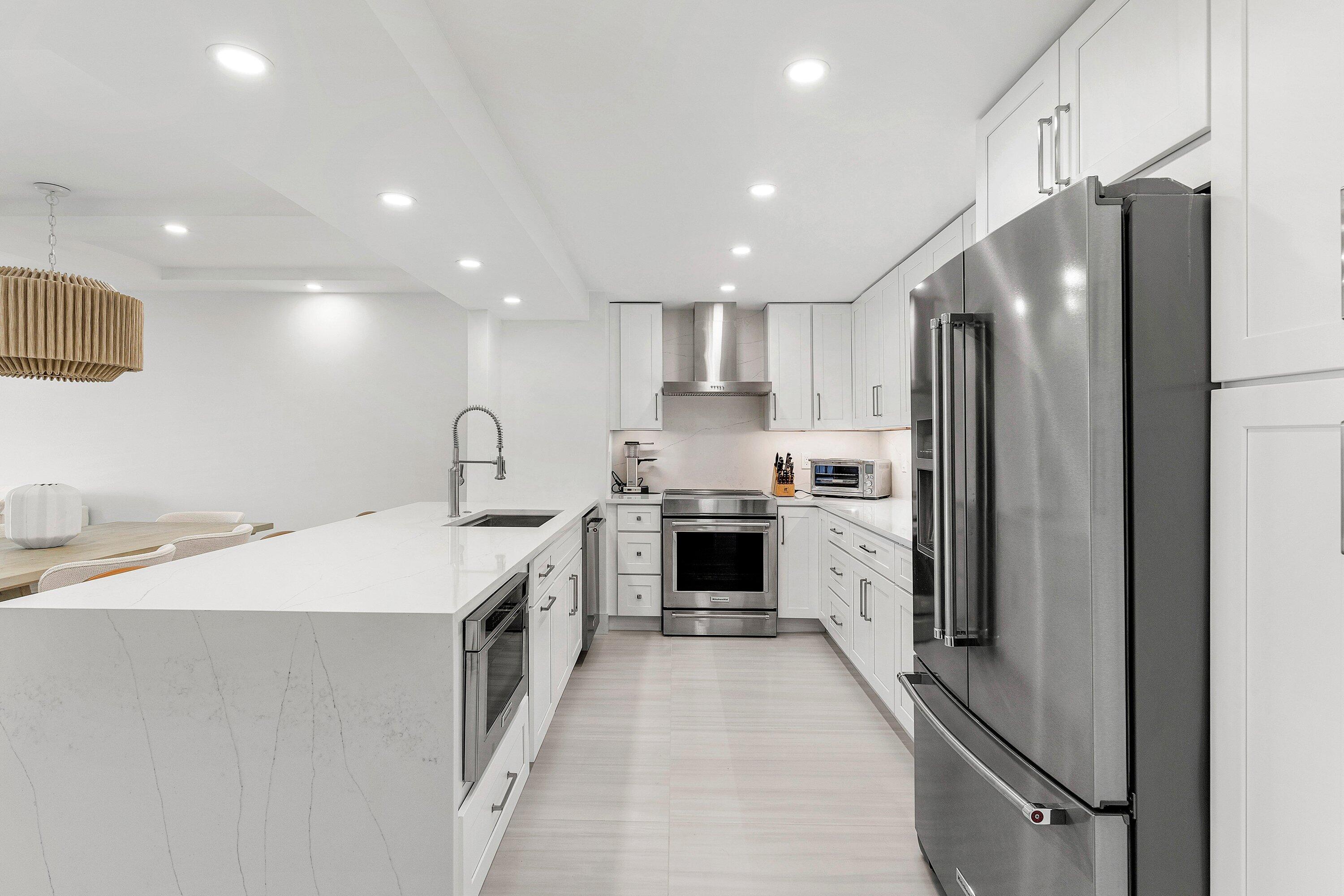 4748 South Ocean Boulevard, Unit 406 Highland Beach, FL 33487 - Photo 5 of 31 004-4748SouthOceanBoulevard-406-Highland