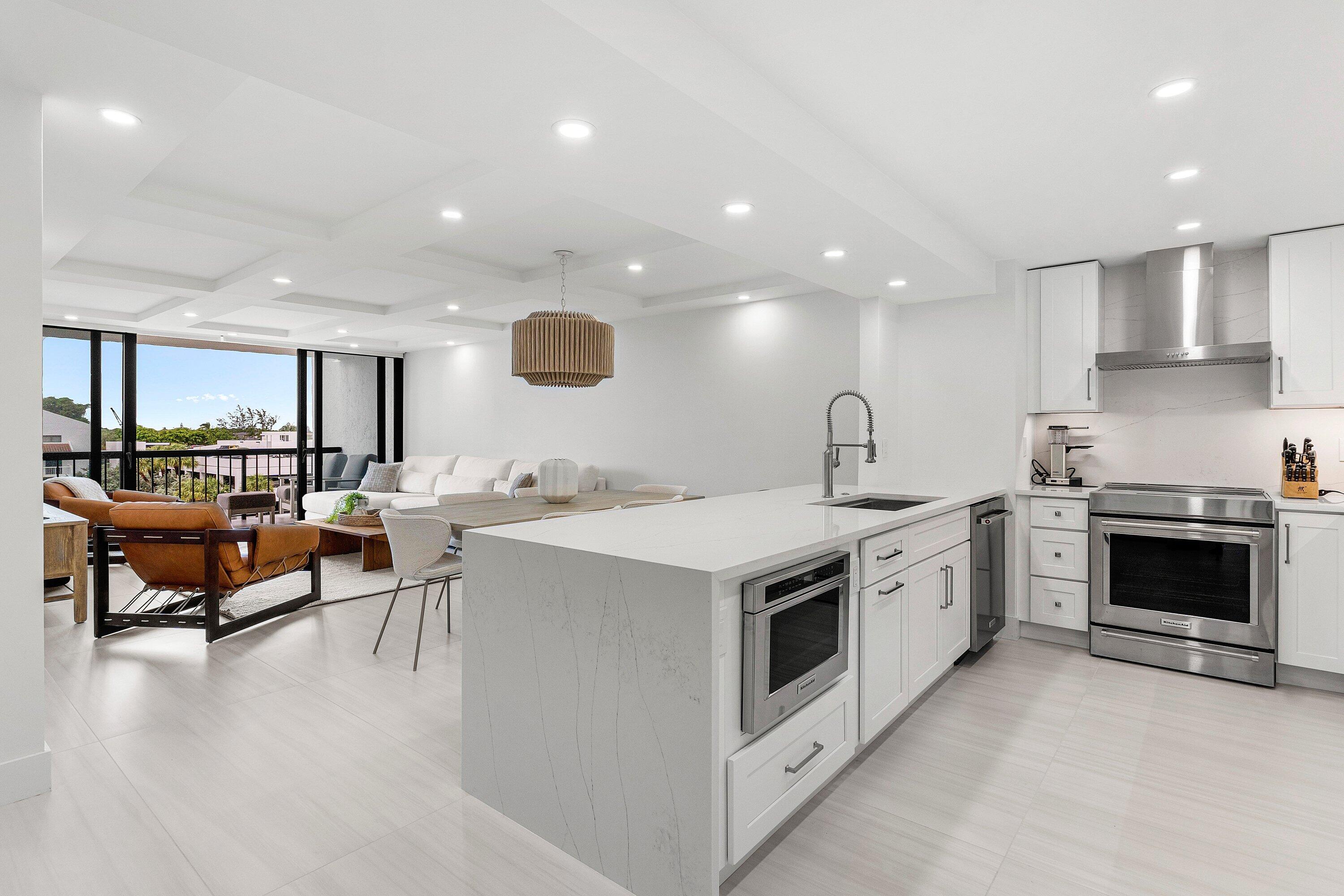 4748 South Ocean Boulevard, Unit 406 Highland Beach, FL 33487 - Photo 6 of 31 005-4748SouthOceanBoulevard-406-Highland