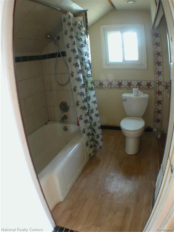 25510 Graham Road Redford, MI 48239 - Photo 8 of 28