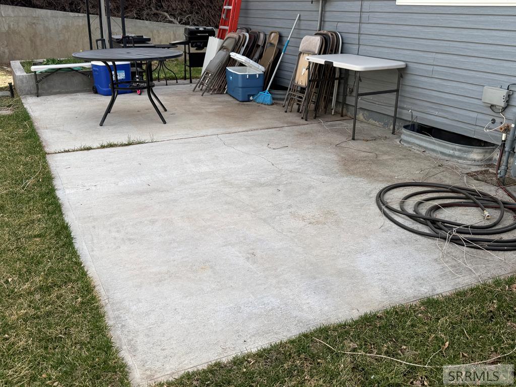 1090 Alameda Road Pocatello, ID 83201 - Photo 21 of 31