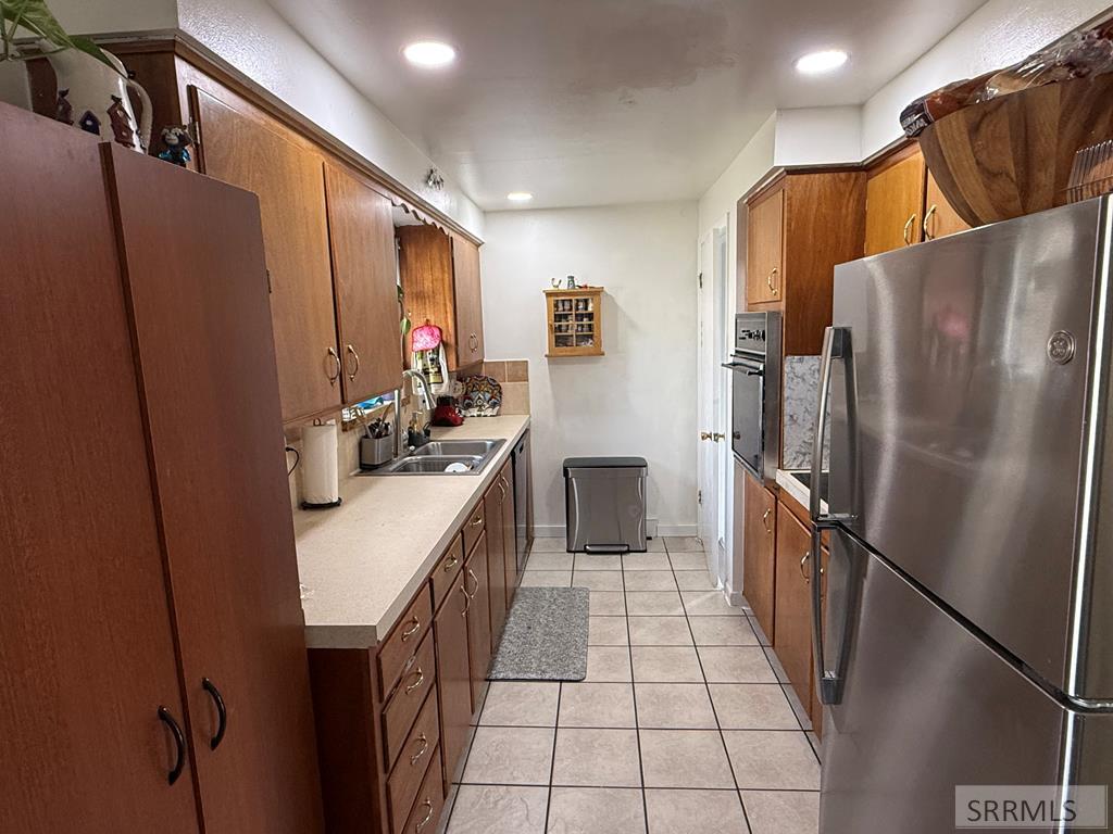 1090 Alameda Road Pocatello, ID 83201 - Photo 8 of 31