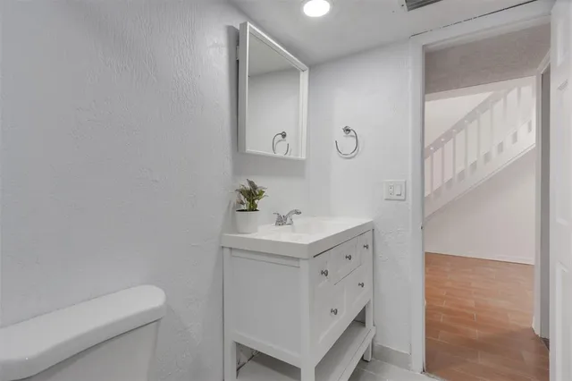 a view of entryway with wooden floor