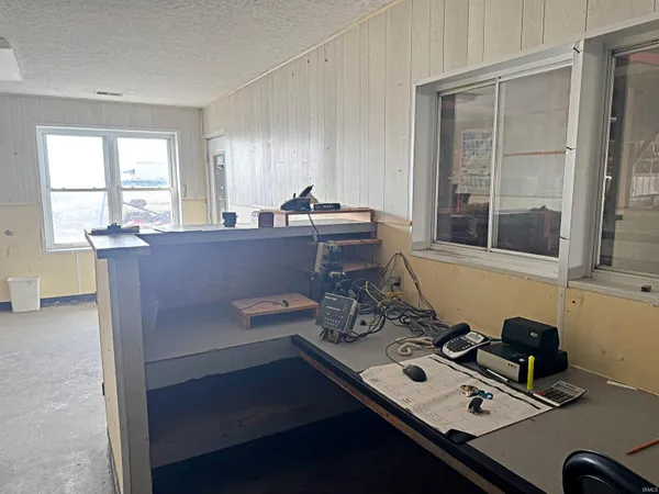 $1,000 | 520 North 450 East, Washington, IN 47501