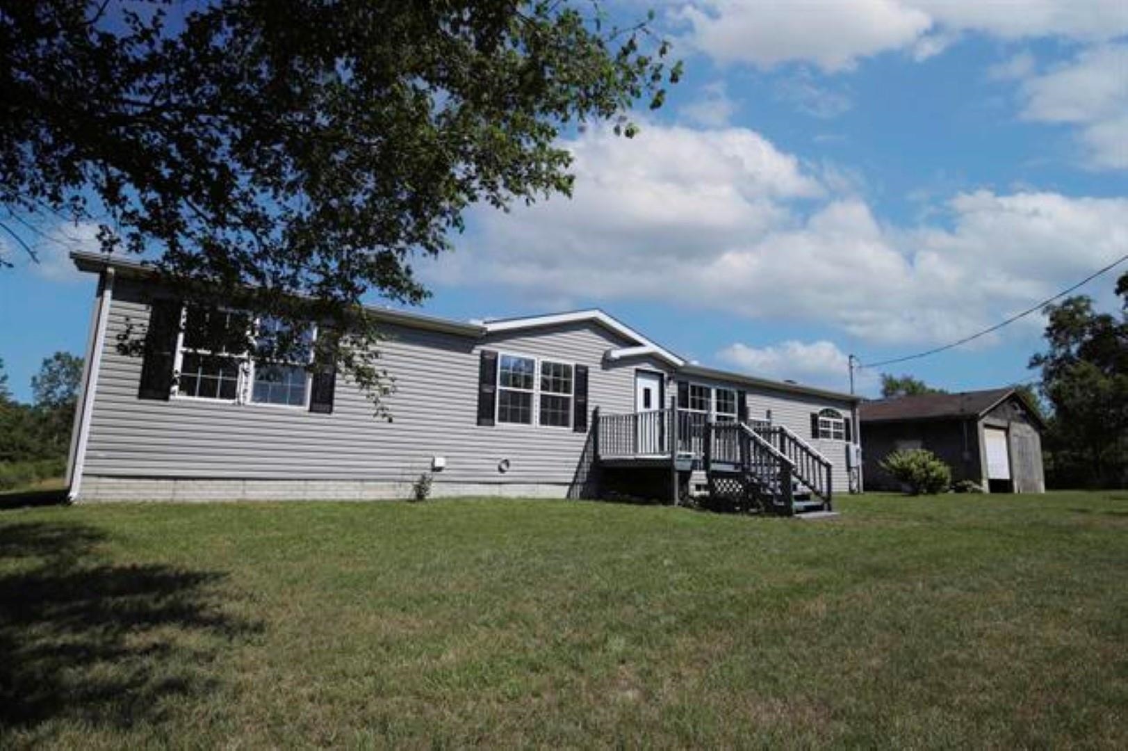 175 McCulloch Road Gladwin, MI 48624 - Photo 1 of 35