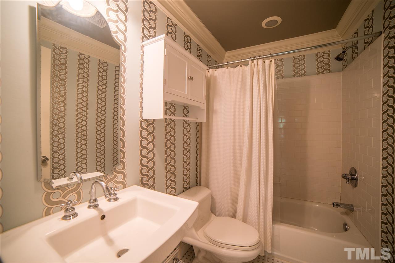 2909 Oberlin Road Raleigh, NC 27608 - Photo 13 of 25