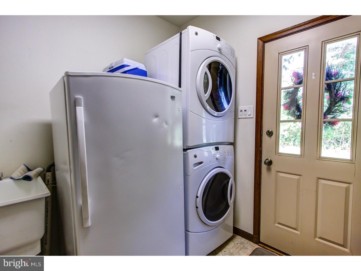 2132 Almshouse Road Jamison, PA 18929 - Photo 13 of 25 Laundry Room