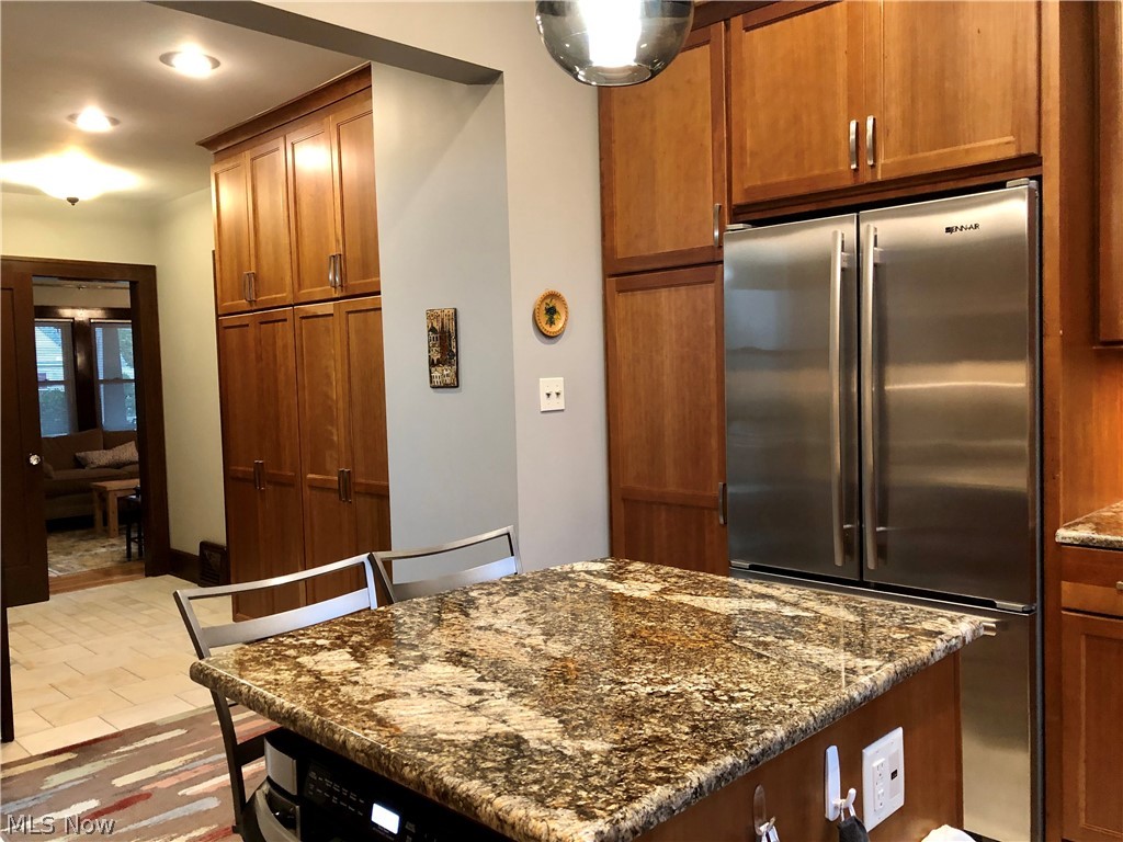 1330 Lander Road Cleveland, OH 44124 - Photo 6 of 35