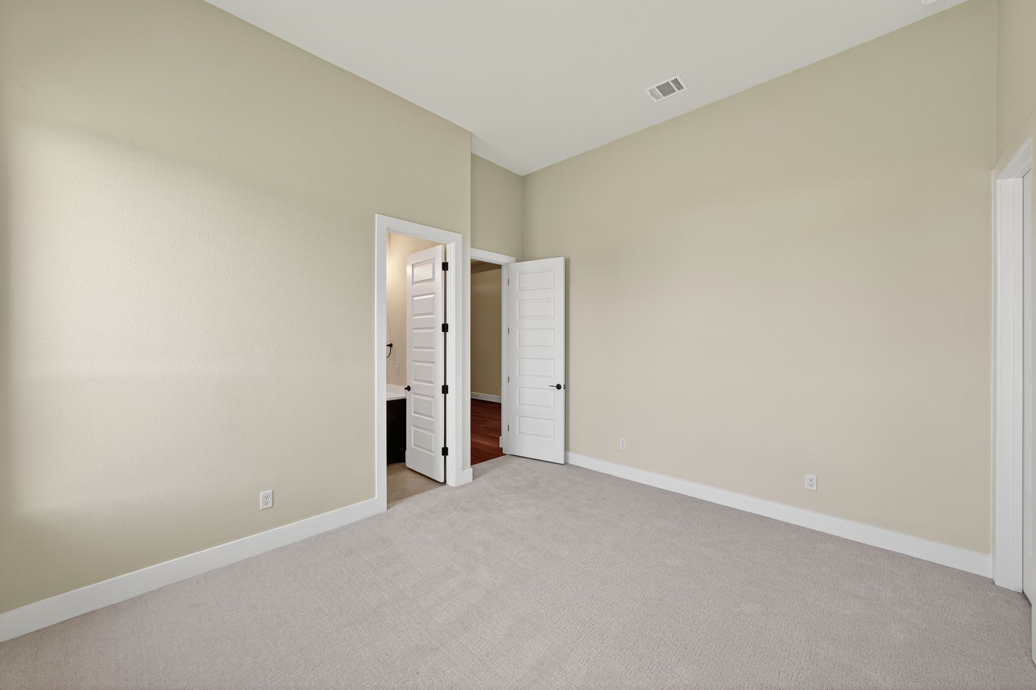 205 Three Rivers Road Georgetown, TX 78633 - Photo 26 of 32 a view of an empty room
