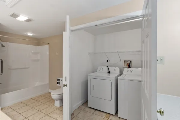 $2,000 | 103 Elmcrest Road, Unit 103, North Andover, MA 01845