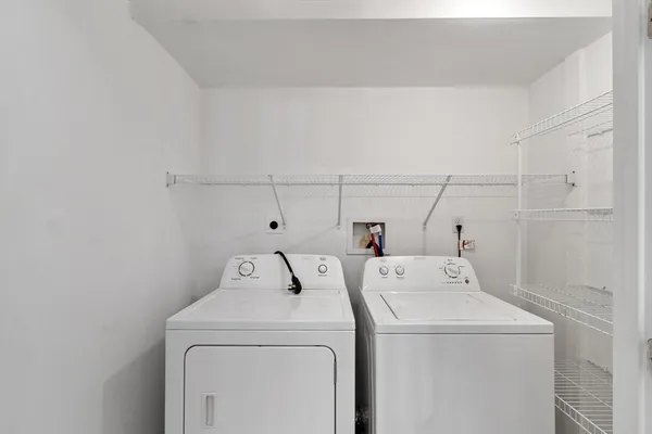 $2,000 | 103 Elmcrest Road, Unit 103, North Andover, MA 01845