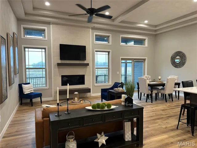 $848,000 | 800 Daniel Drive, Mascoutah, IL 62258