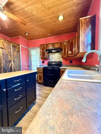 $199,900 | 809 East Wiconisco Avenue, Tower City, PA 17980