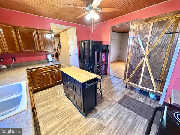 $199,900 | 809 East Wiconisco Avenue, Tower City, PA 17980