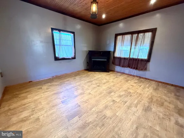 $199,900 | 809 East Wiconisco Avenue, Tower City, PA 17980