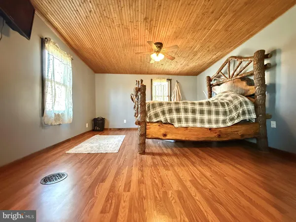 $199,900 | 809 East Wiconisco Avenue, Tower City, PA 17980