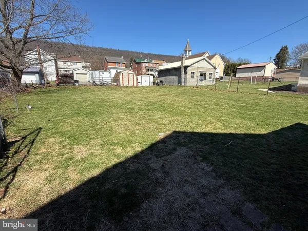 $199,900 | 809 East Wiconisco Avenue, Tower City, PA 17980