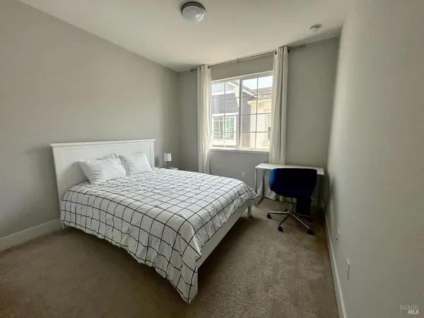 $4,300 | 312 Pear Tree Lane, Unit C, Napa, CA 94558