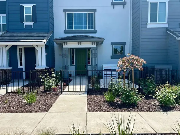 $4,300 | 312 Pear Tree Lane, Unit C, Napa, CA 94558