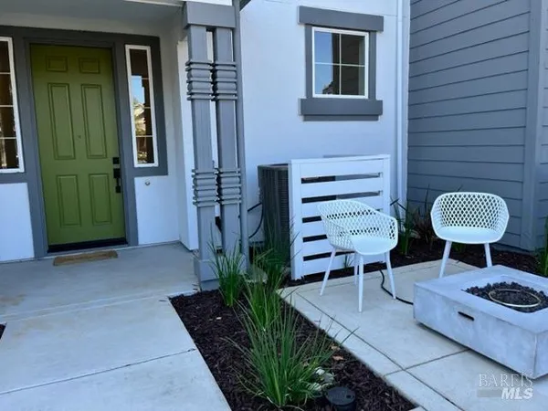 $4,300 | 312 Pear Tree Lane, Unit C, Napa, CA 94558