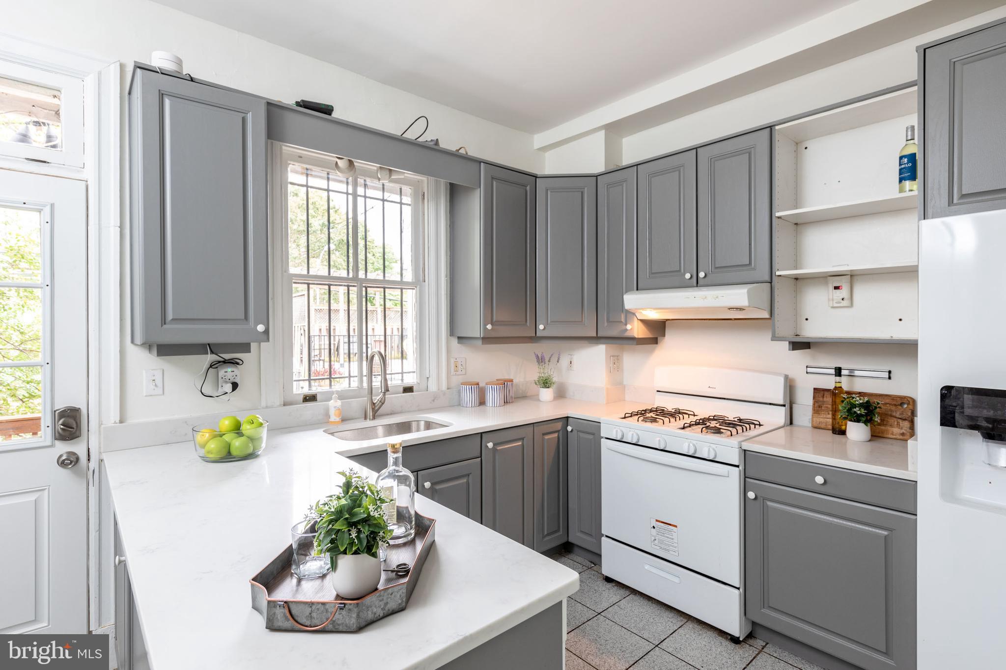 1812 Park Road Northwest Washington, DC 20010 - Photo 13 of 32 Kitchen