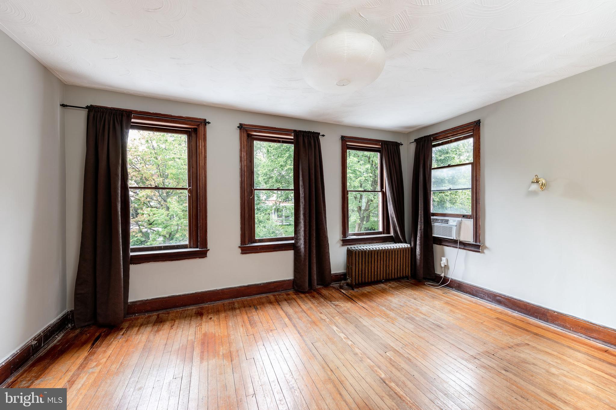 1812 Park Road Northwest Washington, DC 20010 - Photo 24 of 32 Bedroom