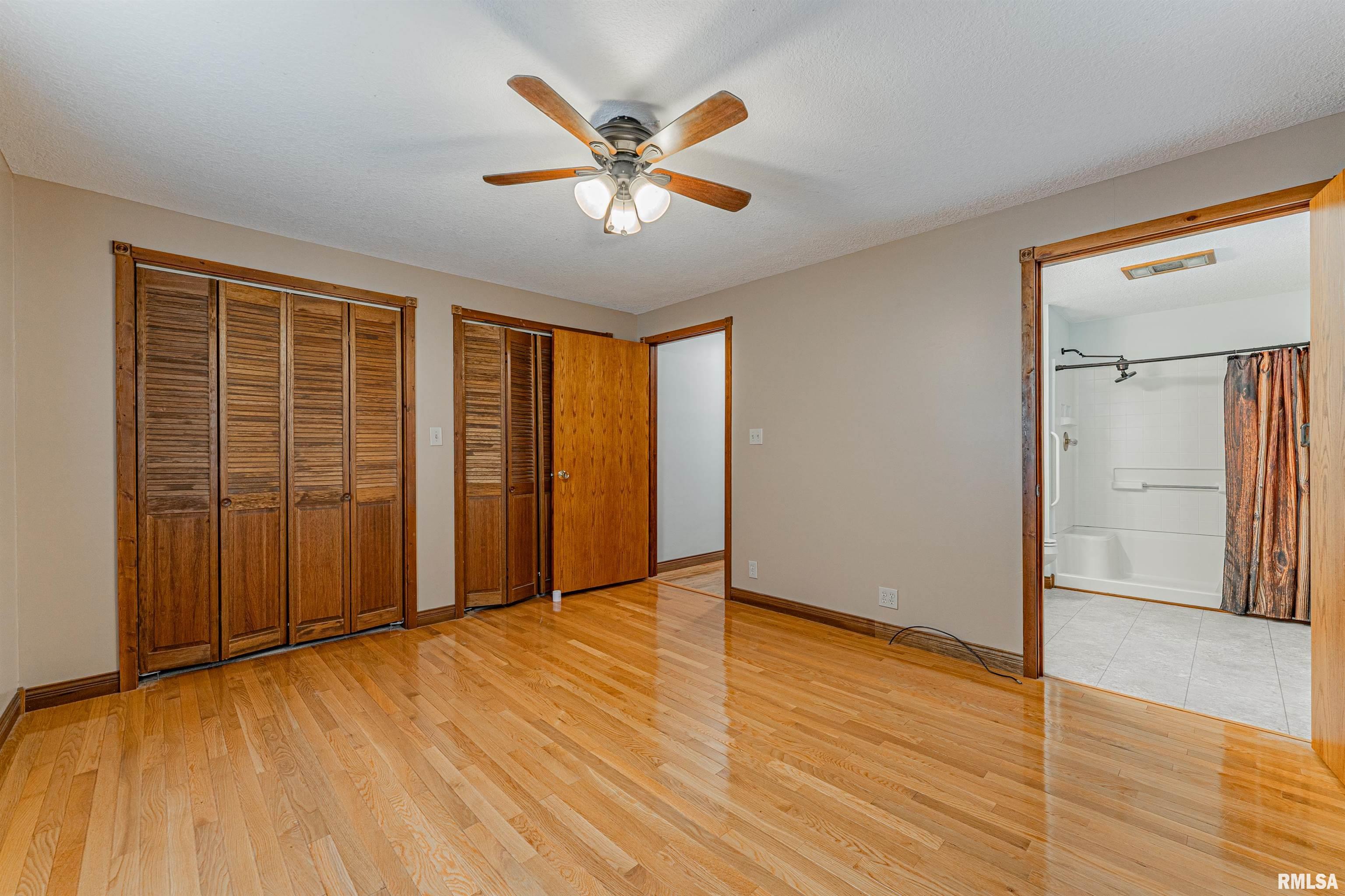 701 West Adams Street Clinton, IL 61727 - Photo 11 of 27