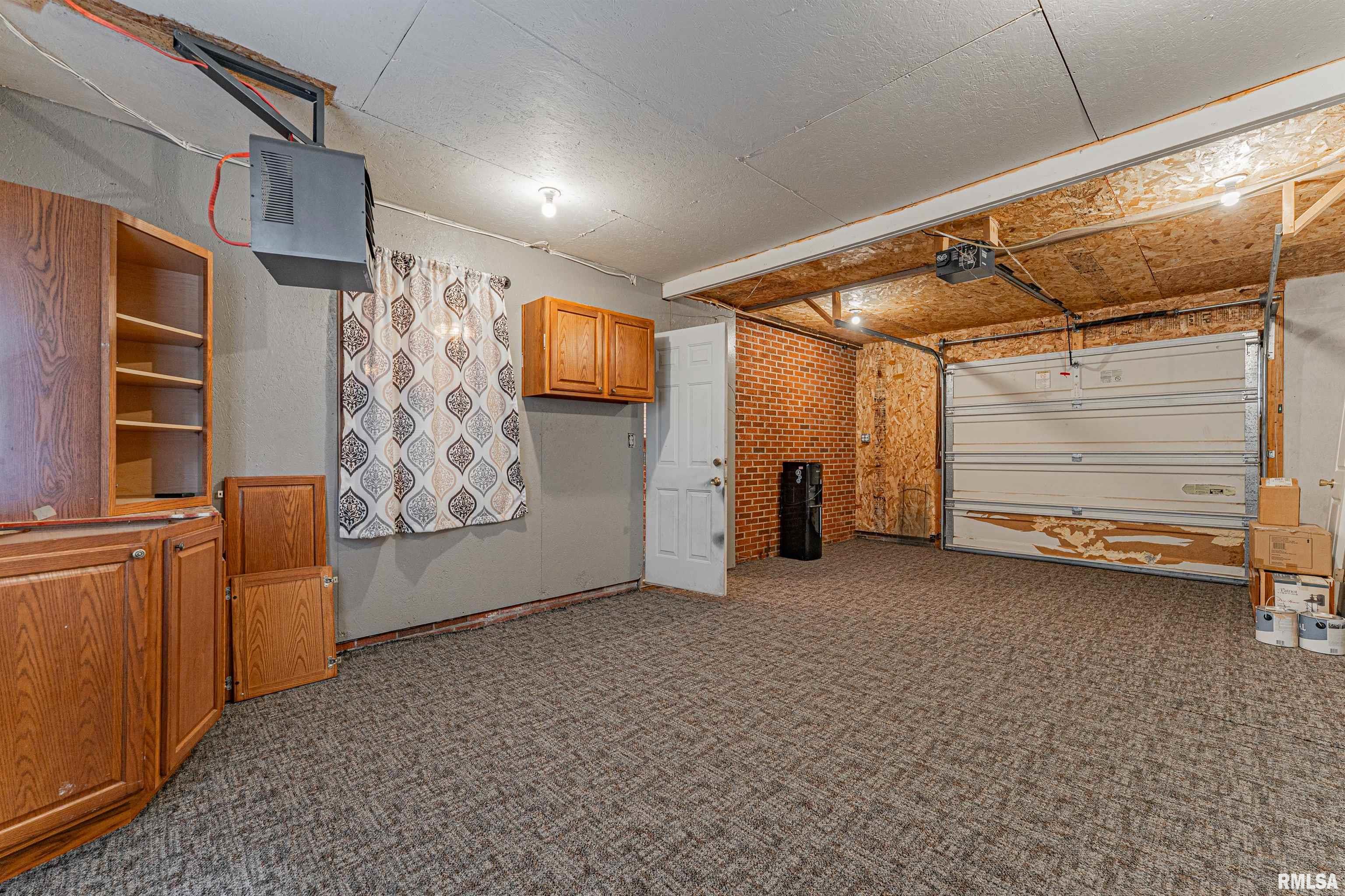 701 West Adams Street Clinton, IL 61727 - Photo 19 of 27