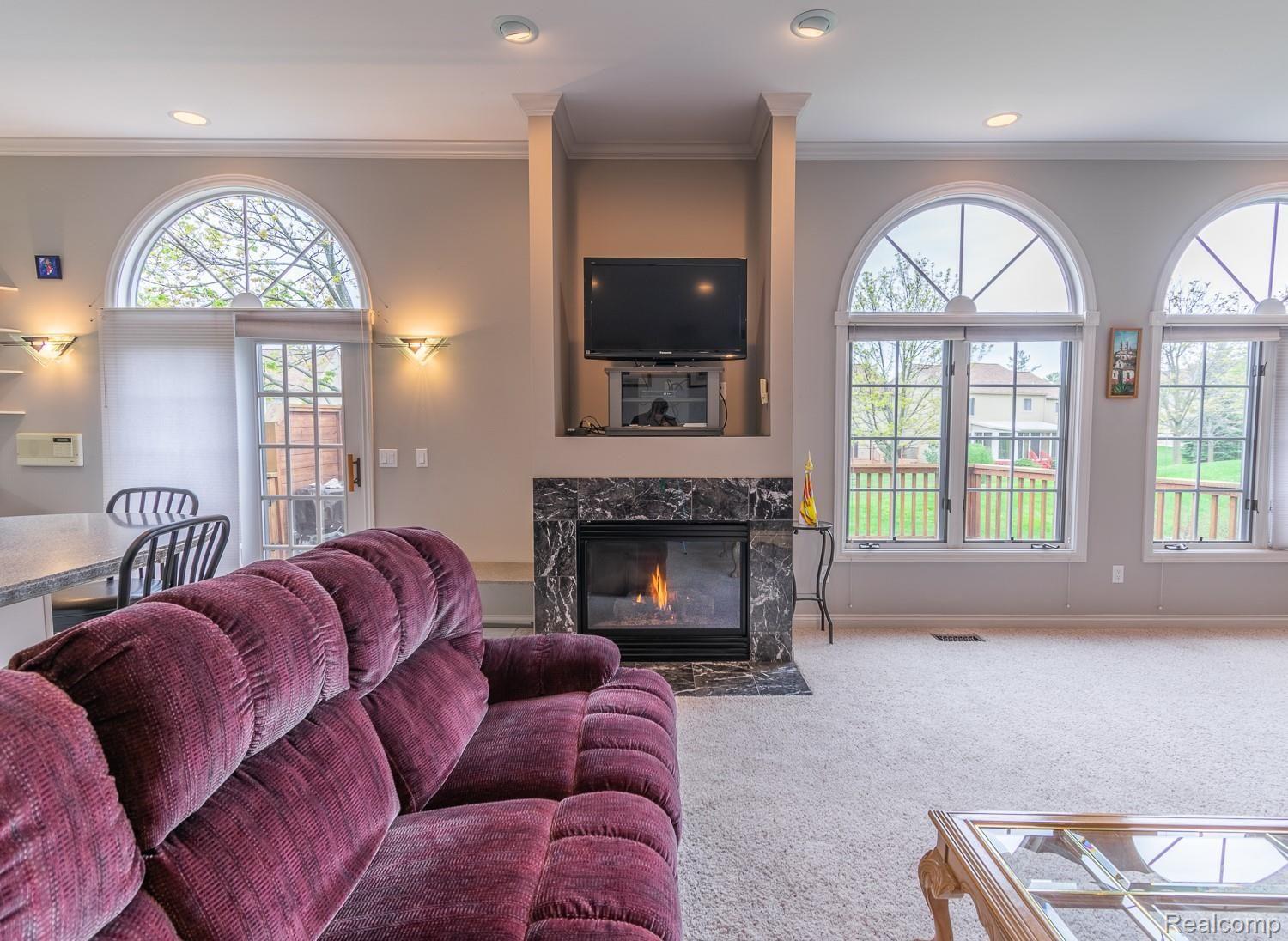 2231 Crystal Drive, Unit 25 Rochester, MI 48309 - Photo 10 of 41 2231 Crystal Drive_10.jpg