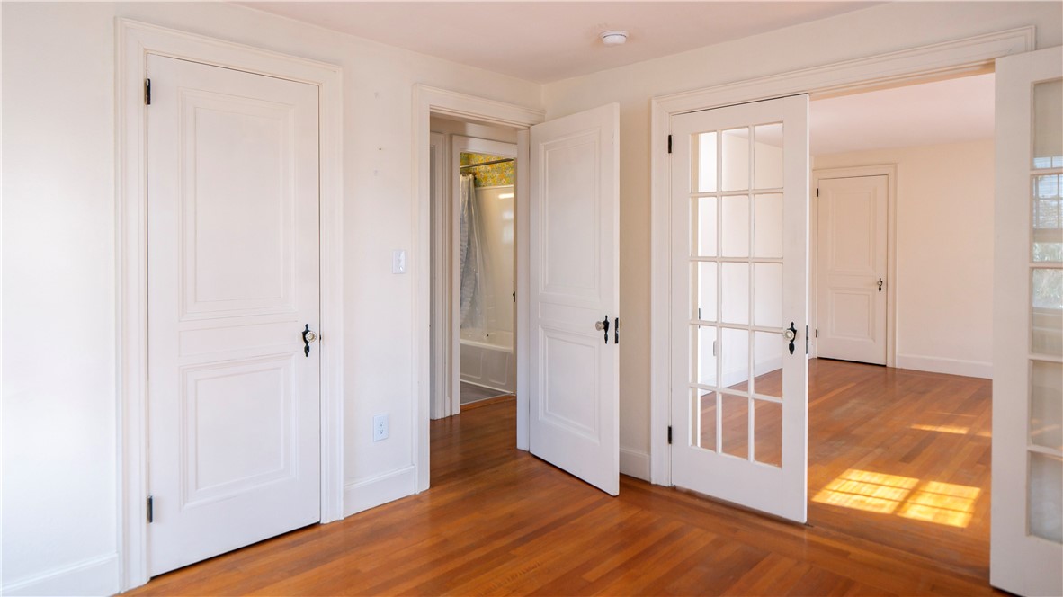 118 Ruggles Avenue, Unit 2W Newport, RI 02840 - Photo 15 of 25