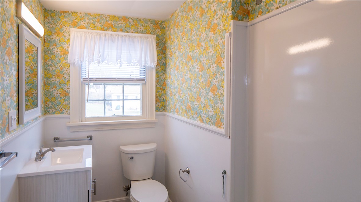 118 Ruggles Avenue, Unit 2W Newport, RI 02840 - Photo 20 of 25