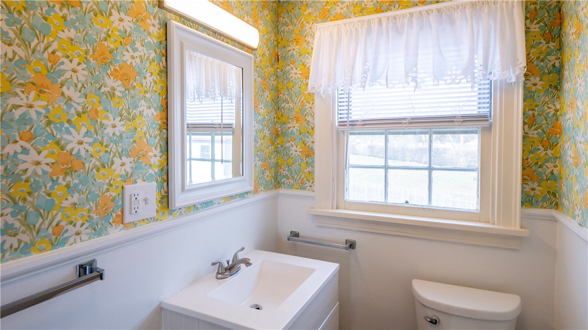 118 Ruggles Avenue, Unit 2W Newport, RI 02840 - Photo 21 of 25