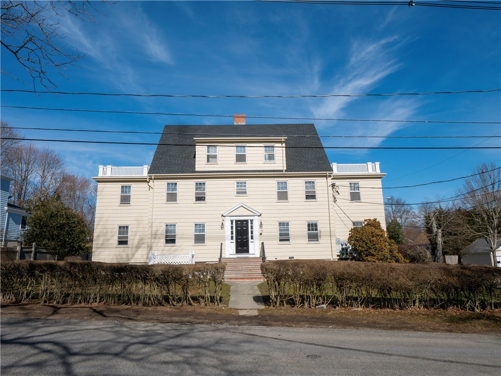 118 Ruggles Avenue, Unit 2W Newport, RI 02840 - Photo 3 of 25