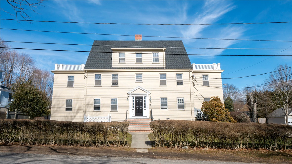 118 Ruggles Avenue, Unit 2W Newport, RI 02840 - Photo 4 of 25