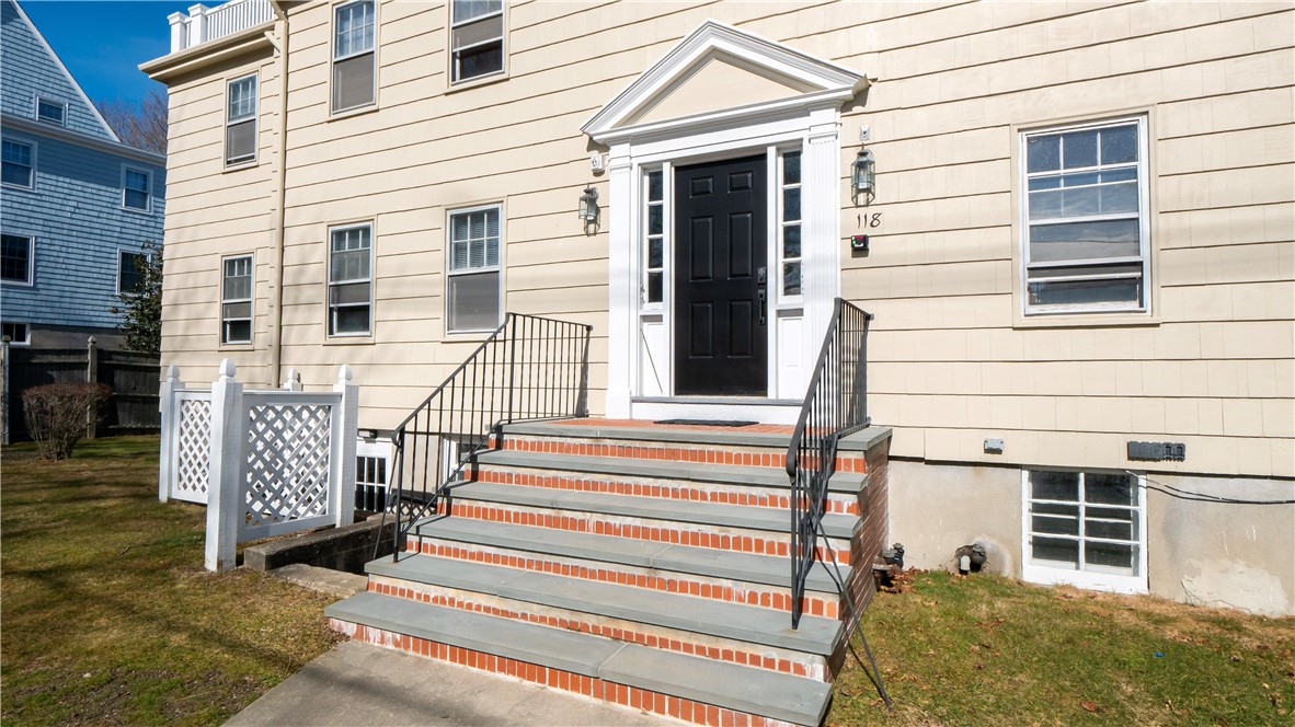 118 Ruggles Avenue, Unit 2W Newport, RI 02840 - Photo 7 of 25