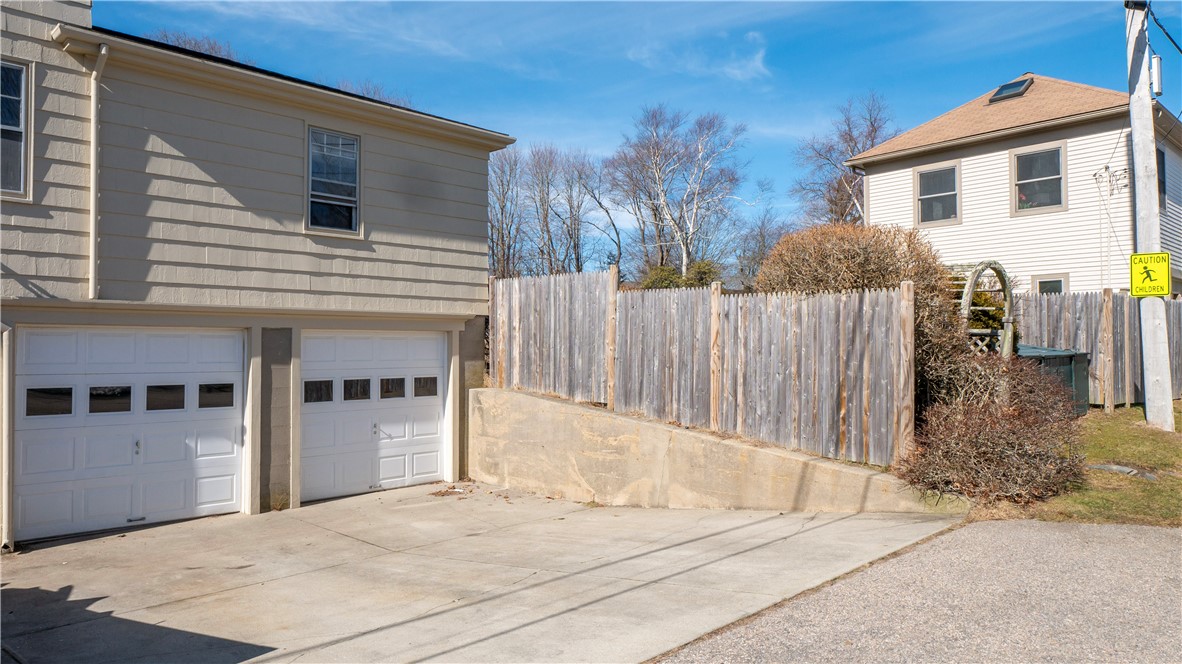 118 Ruggles Avenue, Unit 2W Newport, RI 02840 - Photo 8 of 25