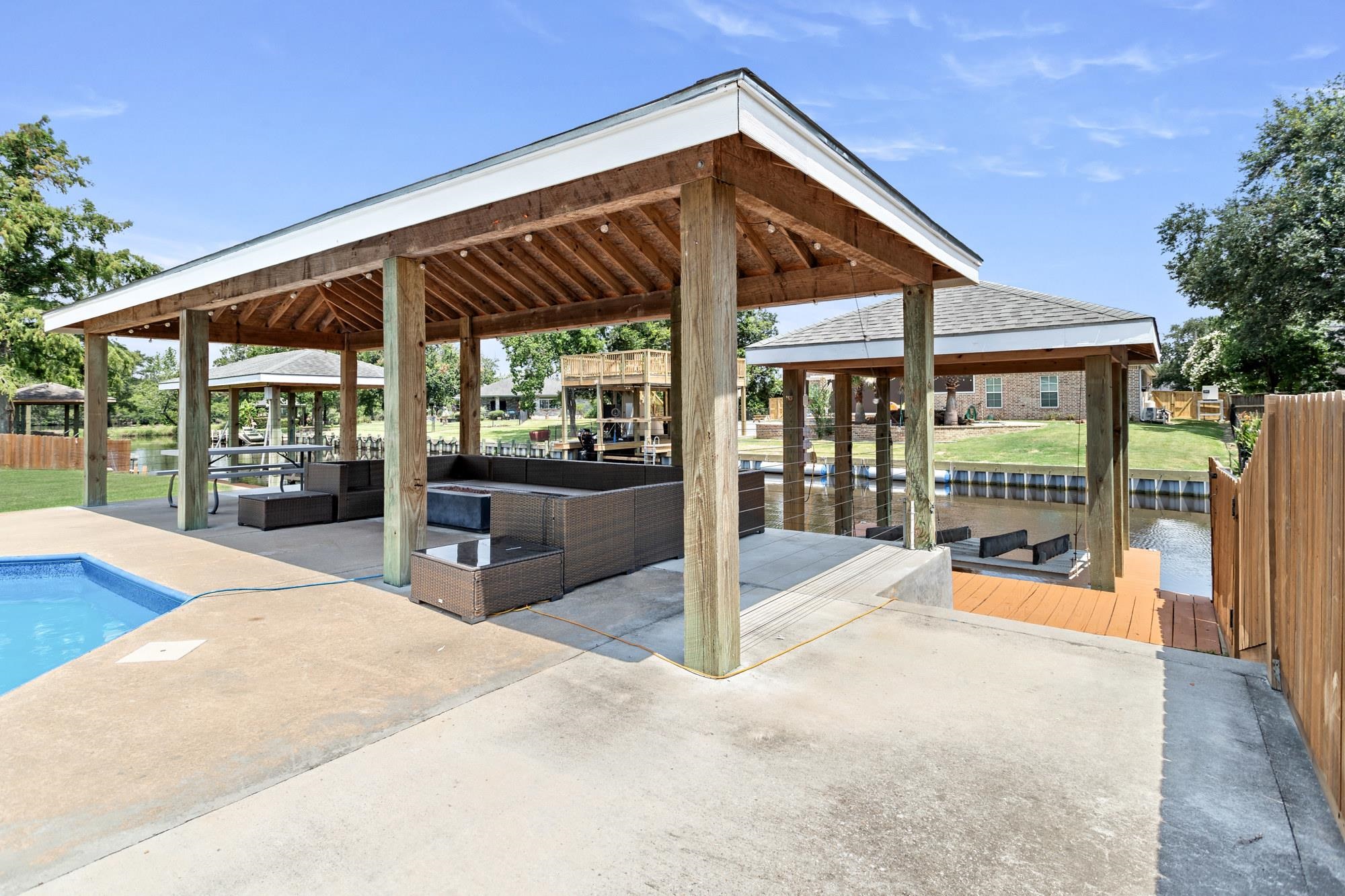 112 Robin Avenue Bridge City, TX 77611 - Photo 30 of 39