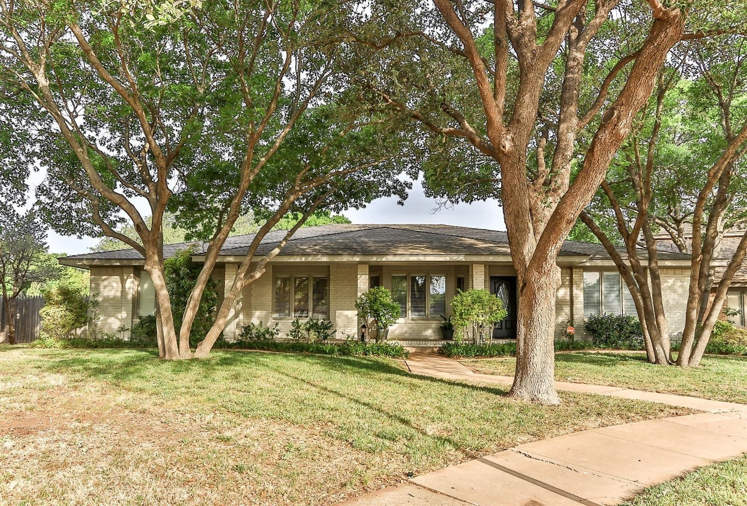 4807 95th Street Lubbock, TX 79424 - Photo 1 of 10 Front Exterior