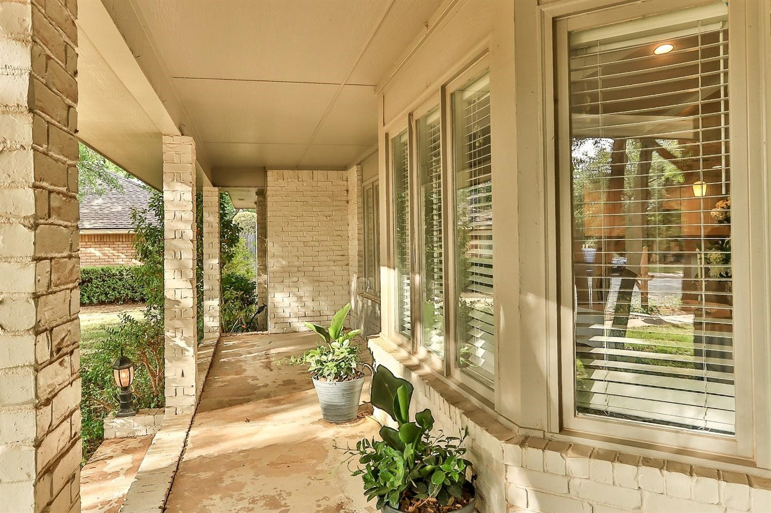 4807 95th Street Lubbock, TX 79424 - Photo 3 of 10 Front Porch
