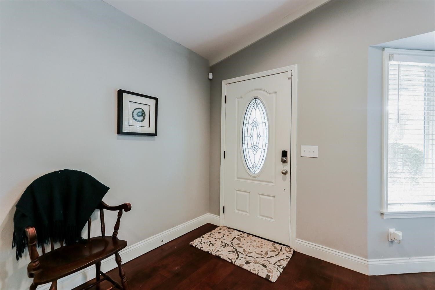 4807 95th Street Lubbock, TX 79424 - Photo 4 of 10 Entryway
