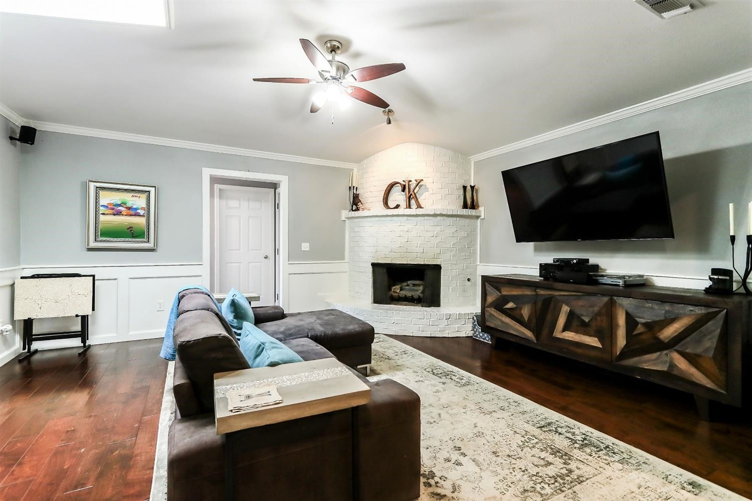 4807 95th Street Lubbock, TX 79424 - Photo 6 of 10 2nd Living Area