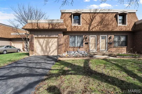$199,000 | 2364 Charlemagne Drive, Unit A, Maryland Heights, MO 63043