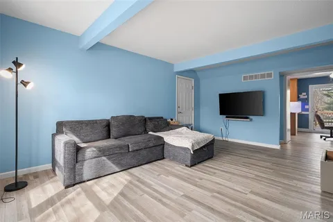 $190,000 | 2364 Charlemagne Drive, Unit A, Maryland Heights, MO 63043