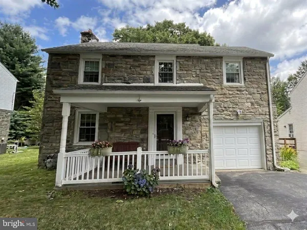 $425,000 | 23 West Woodland Avenue, Springfield, PA 19064