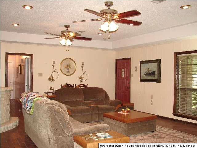 37406 White Road Prairieville, LA 70769 - Photo 3 of 19 Gallery Image 3