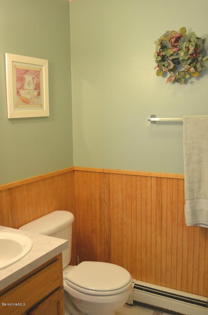 55 Hancock Road Pittsfield, MA 01201 - Photo 10 of 27 master bath