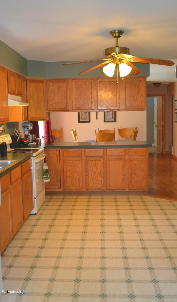 55 Hancock Road Pittsfield, MA 01201 - Photo 6 of 27 kitchen