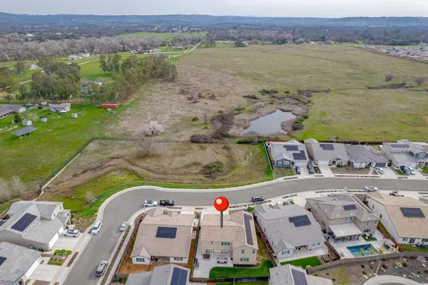 $880,000 | 812 Cross Crk Lane, Lincoln, CA 95648