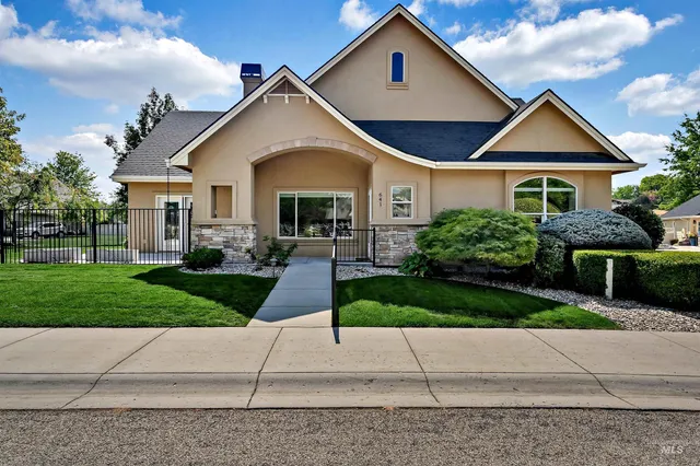 $494,900 | 641 South Archstone Way, Boise, ID 83709