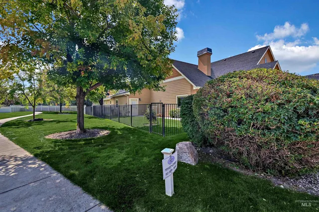 $494,900 | 641 South Archstone Way, Boise, ID 83709